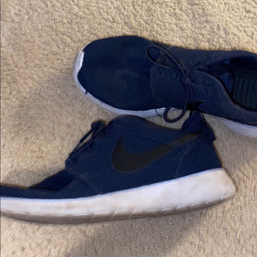 Men’s Nike Shoe